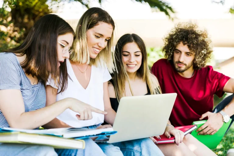 Online Pharmacy Diploma in Kerala